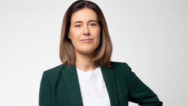 Claudia Gamon stellt eine Landtagsanfrage zum „Zahlen-Voodoo“ und den KI-Pannen.