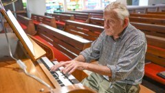 Seit bald 80 Jahren spielt Popatnig die Orgel mit viel Leidenschaft!