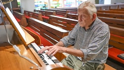 Seit bald 80 Jahren spielt Popatnig die Orgel mit viel Leidenschaft!