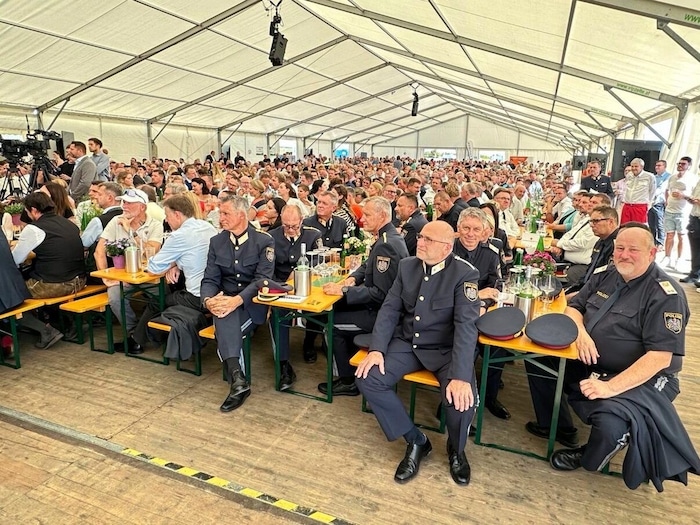 Volles Haus bei der Eröffnung