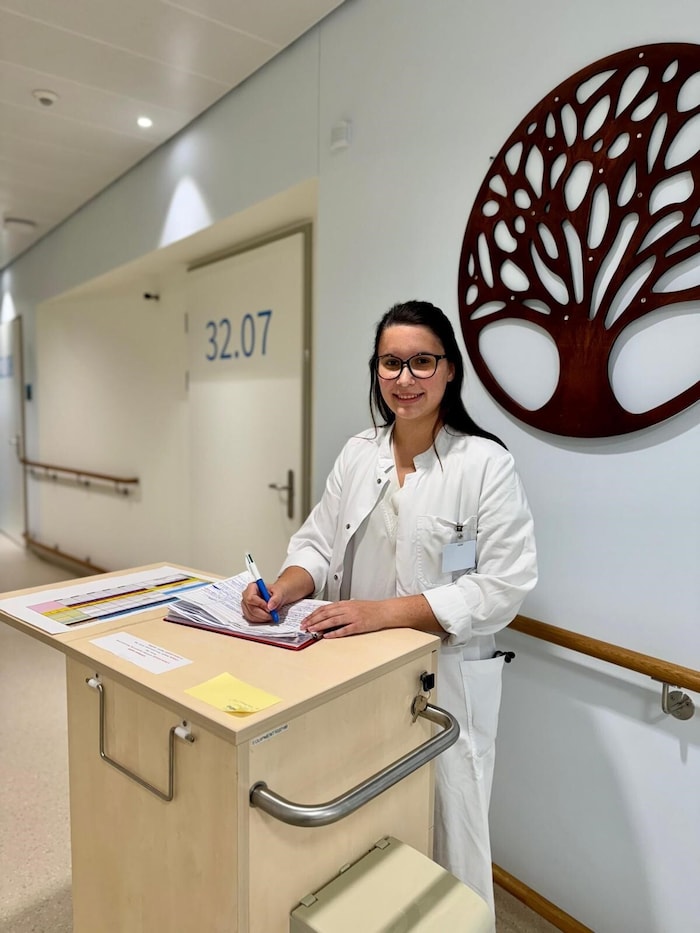 Laura Schermann, eine der sieben ersten Absolventen des Burgenländischen Medizinstudiums, ...