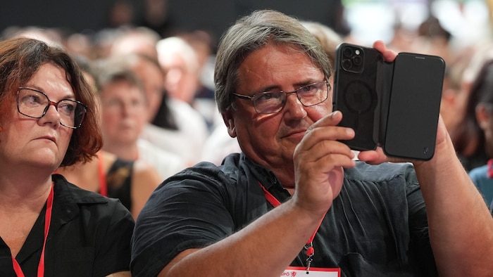 Alles im Blick: Gewerkschaftsboss Josef Muchitsch.
