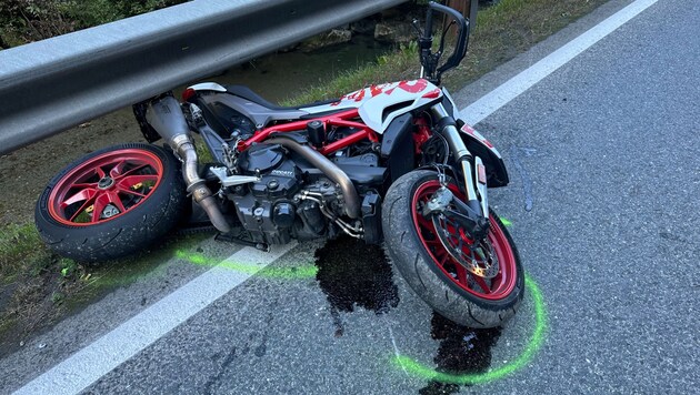Das Motorrad wurde erheblich beschädigt.