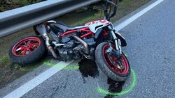 Das Motorrad wurde erheblich beschädigt.