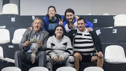 Noch einmal wird die BlackBox zur Stadiontribüne: Horst Heiss, Angela Waidmann, Gemma Vannuzzi, ...