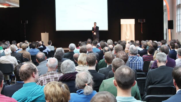 Unternehmen greifen gerne auf Speaker zurück, um die Belegschaft zu motivieren oder zu ...