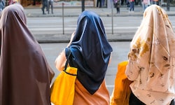Die Influencerinnen prägen das religiöse Bewusstsein einer jungen, digitalen Generation.