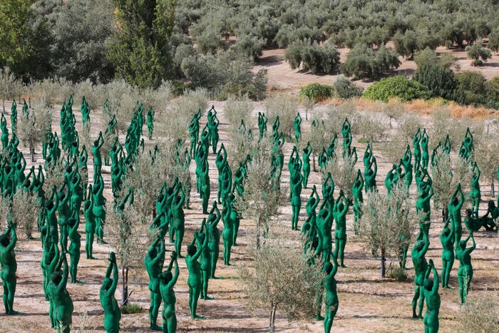 „Portrait Alhambra 1925” vom Künstler Spencer Tunick