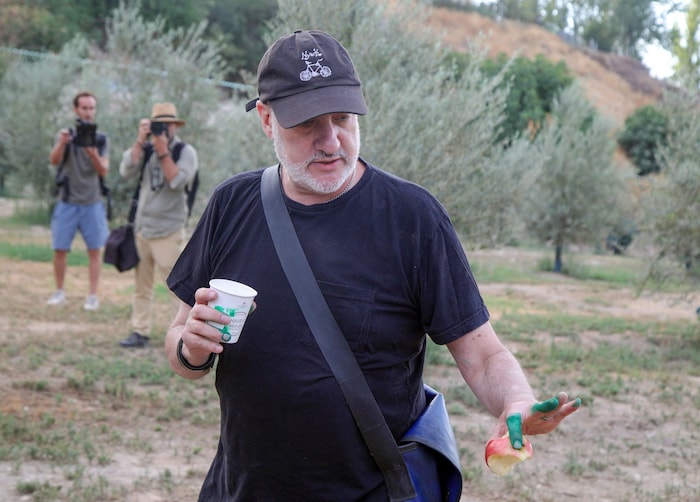 Künstler Spencer Tunick gibt Hunderte Freiwillige, die für sein Projekt ‘Porträt Alhambra 1925‘ ...