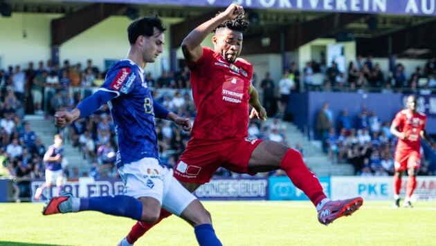 Harte Zweikämpfe, aber nur einen Sieger hat das Duell von Austria Salzburg und SKN St. Pölten ...