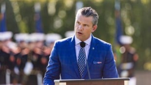 US-Verteidigungsminister Pete Hegseth warnt Journalisten: „Befolgen Sie die Regeln – oder gehen ...