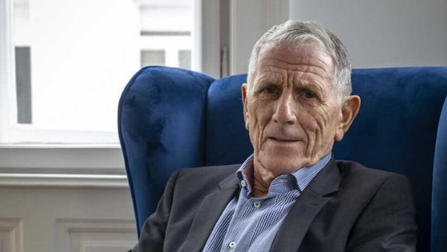 Peter Hochegger gewährt in seinem Buch Einblicke in die Welt der Korruption in Österreich.