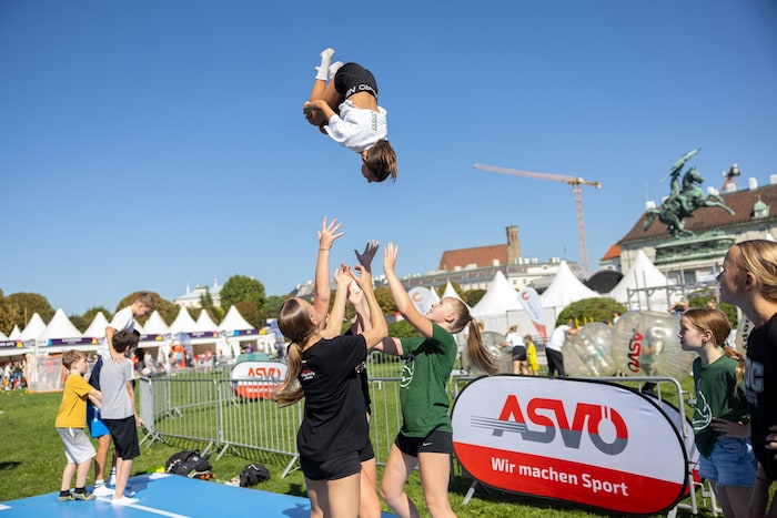 Es stimmt einfach: Sport macht glücklich und ist die beste Medizin.