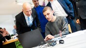 Im Herbst 2024 wurde das Jugendcollege von Ex-Arbeitsminister Martin Kocher (ÖVP) vorgestellt.