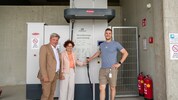 Wirtschaftsbund-Direktor Servus und Staatssekretärin Zehetner tauchten bei Ökopionier Lukas Renz ...