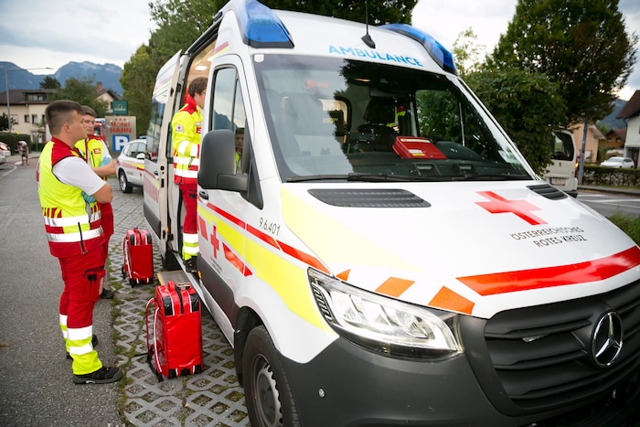 Zahlreiche Rettungskräfte waren vor Ort.