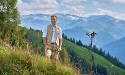 Seit 2021 moderiert Hans Knauß die ORF-Sendung „Österreich vom Feinsten“ und wurde dafür 2022 ...