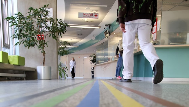 Alle Wege führen ins Spital? Die Lenkung bleibt ein Problem im Gesundheitswesen (Symbolbild)