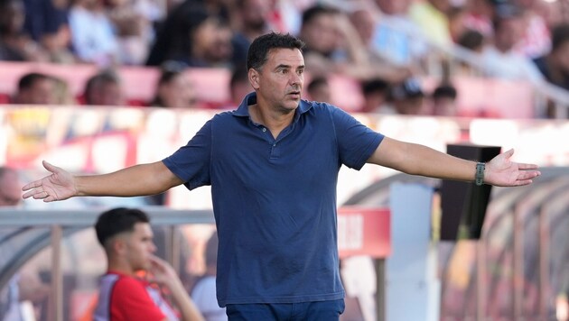 Girona-Trainer Michel muss mit seinem Team schnell eine Lösung für die aktuelle Misere finden.