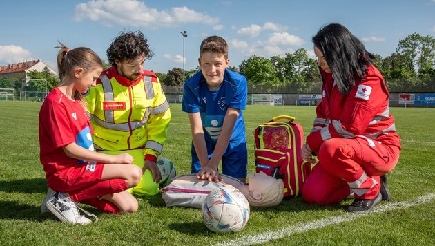 Die Kurse richten sich an Sportvereinstrainer genauso wie an Spieler, Eltern und Kinder.