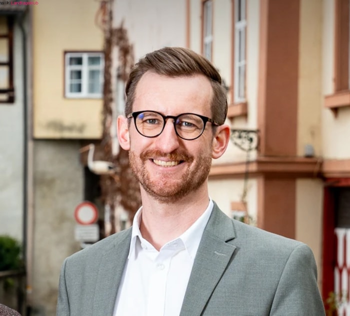 NEOS-Sozialsprecher Johannes Gasser