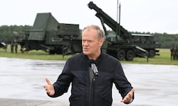 Polens Premier am Rande der NATO-Übung „Iron Defender 25“, die als Reaktion auf die ...