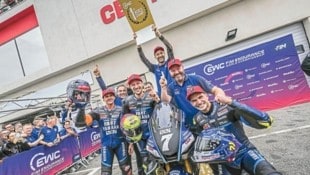 Wir sind Weltmeister! Der Jubel bei Karel Hanika, Marvin Fritz und Jason O’Halloran kannte keine ...