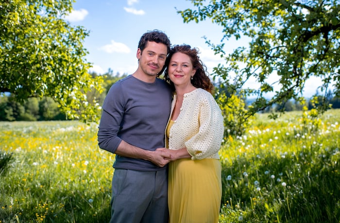 Das Traumpaar der 22. Staffel: Fanny Schätzl (gespielt von Johanna Graen) und Kilian Rudloff ...