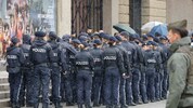 Vom Regen in die Traufe: Neue Polizeikohorten sind wegen des Sparzwangs im Bund in weite Ferne ...