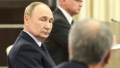 Kreml-Chef Waldimir Putin hat sich im August mit US-Präsident Donald Trump in Alaska getroffen. ...