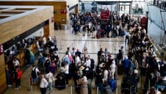 Betroffen ist die Abfertigung der Passagiere – was in Berlin-Brandenburg durch die zusätzlichen ...