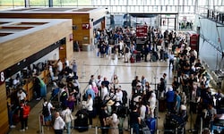 Betroffen ist die Abfertigung der Passagiere – was in Berlin-Brandenburg durch die zusätzlichen ...