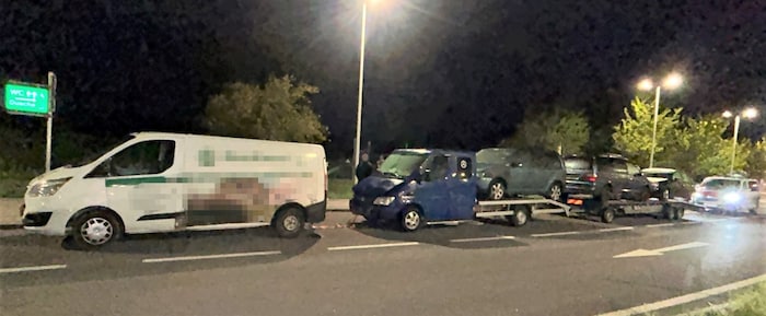 Der Transporter war desolat und überladen.