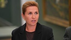 Die dänische Regierungschefin Mette Frederiksen unterstreicht: „Wir schließen keine Option aus, ...