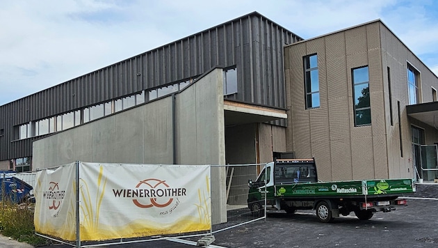 So sieht die neue Wienerroither- Bäckerei in Moosburg aus. Die bebaute Fläche ist 3200 ...