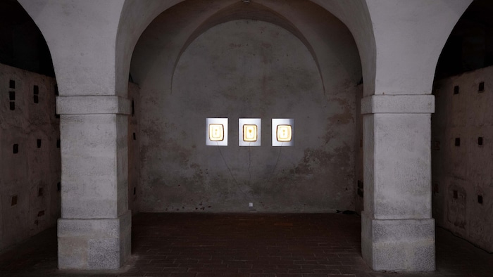 Kunst in der Krypta: Fenster in eine andere Welt von Daniela Trinkl