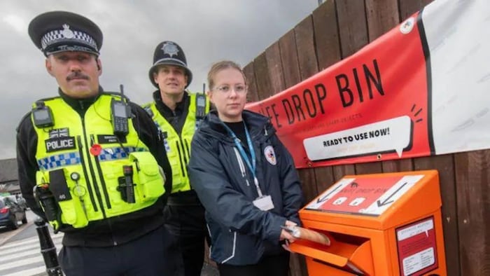 Die „Knife Bins“ aus England könnten auch hierzulande die Messeranzahl stark reduzieren.