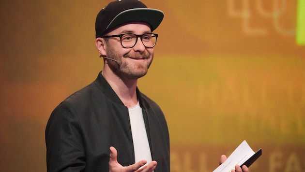 Mark Forster sorgt mit einem Schnappschuss, auf dem er ausnahmsweise einmal kein Schirmkapperl ...