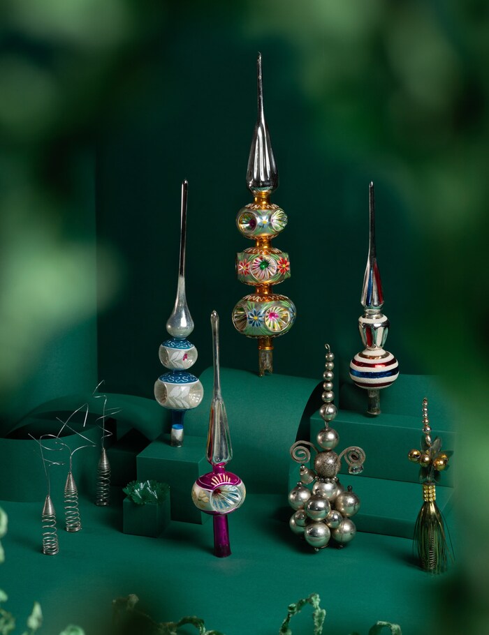 Auch Dekors für die Baumspitze sind in Gablonz entstanden.