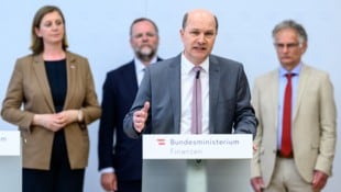 „Oberbürgermeister“ Johannes Pressl führt den Gemeindebund an. Er und seine Ortschef-Kollegen ...