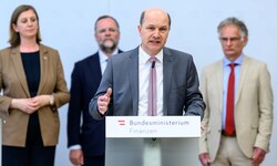 „Oberbürgermeister“ Johannes Pressl führt den Gemeindebund an. Er und seine Ortschef-Kollegen ...