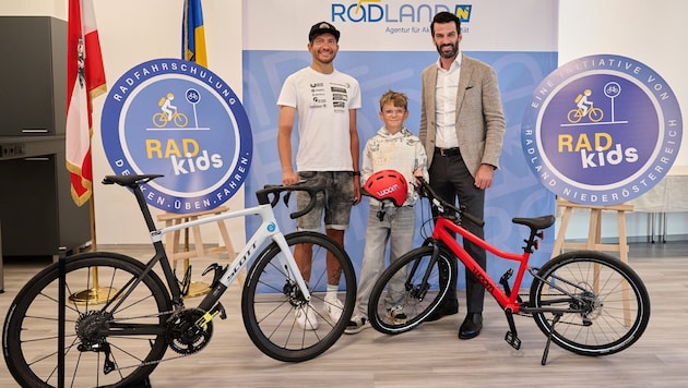 Radprofi Kaider (li.) und Landesvize Udo Landbauer präsentierten das Projekt, von dem auch ...