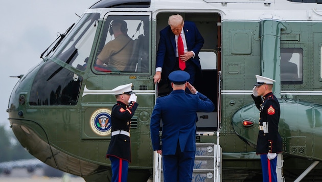 Donald Trump nach der Landung mit der „Marine One“