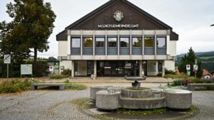 Nach 18 Jahren muss Ortschef Andres Fazeni aus gesundheiltlichen Gründen als Bürgermeister von ...