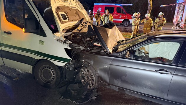An beiden Fahrzeugen entstand Totalschaden.