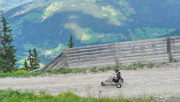 Die Fahrt mit Mountainkarts wird vielerorts als Attraktion angeboten (Symbolbild).