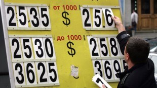 Die russische Wirtschaft ist angeschlagen – mittlerweile fließen schon 40 Prozent der ...