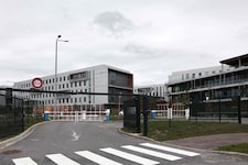 Im französischen Stellantis-Werk steht die Produktion für zwei Wochen still.