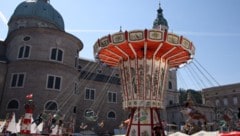 Nicht nur beim Rupertikirtag 2025 in der Altstadt zeigte der Senior das verbotene Nazi-Symbol, ...