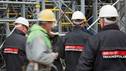 Die Finanzpolizei kontrolliert Baustellen regelmäßig.